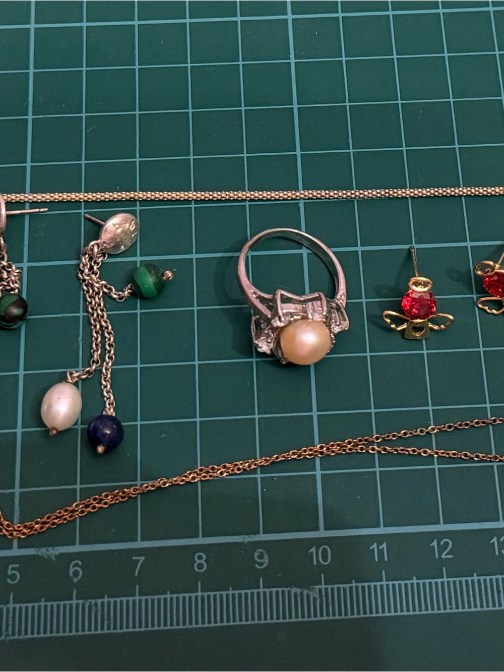 Lot of jewelry